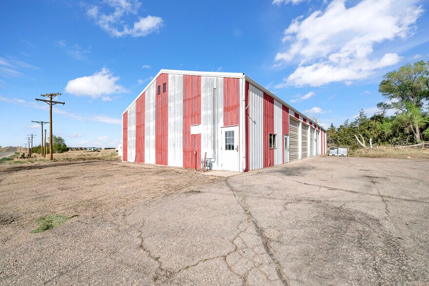 More Photos Of 104 Main St, Wiggins Industrial For Sale