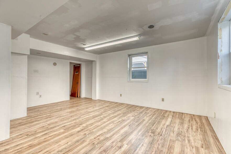 More Photos Of 235 W Idaho Ave, Ontario Office Residential For Sale