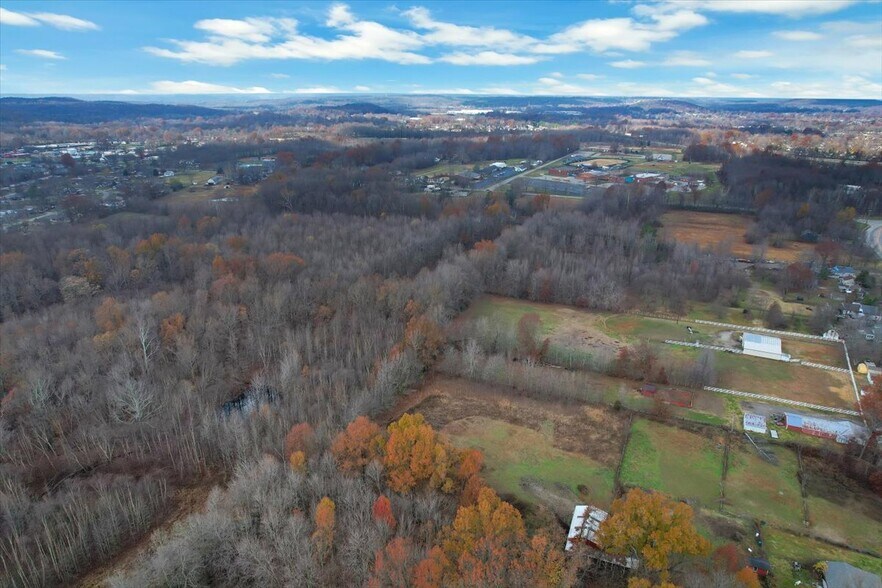 More Photos Of 9512 National Turnpike, Fairdale Land For Sale