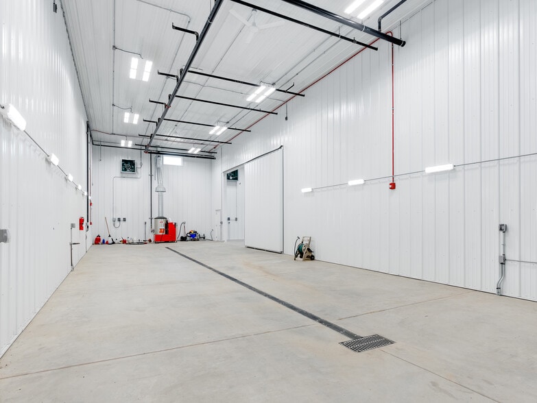 More Photos Of 26336 S Heritage Dr, Elwood Warehouse For Sale