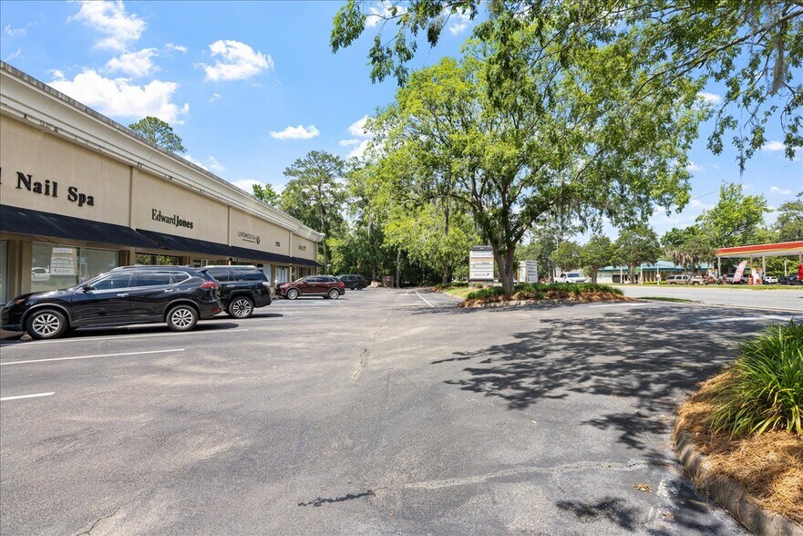 More Photos Of 2030 Thomasville Rd, Tallahassee Unknown For Lease