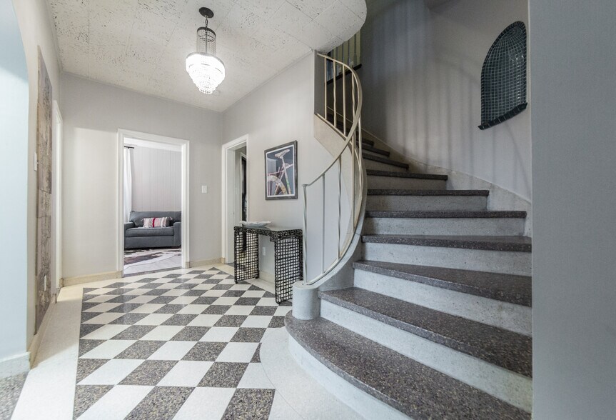 More Photos Of 2715 Sullins St, Knoxville Apartments For Sale