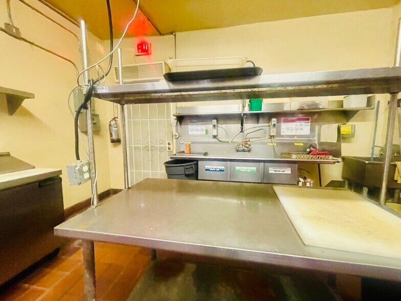 More Photos Of 657-669 Glendora Ave, La Puente Convenience Store For Sale