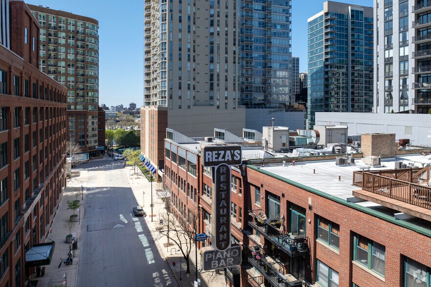 More Photos Of 440 W Ontario St, Chicago Loft Creative Space For Sale