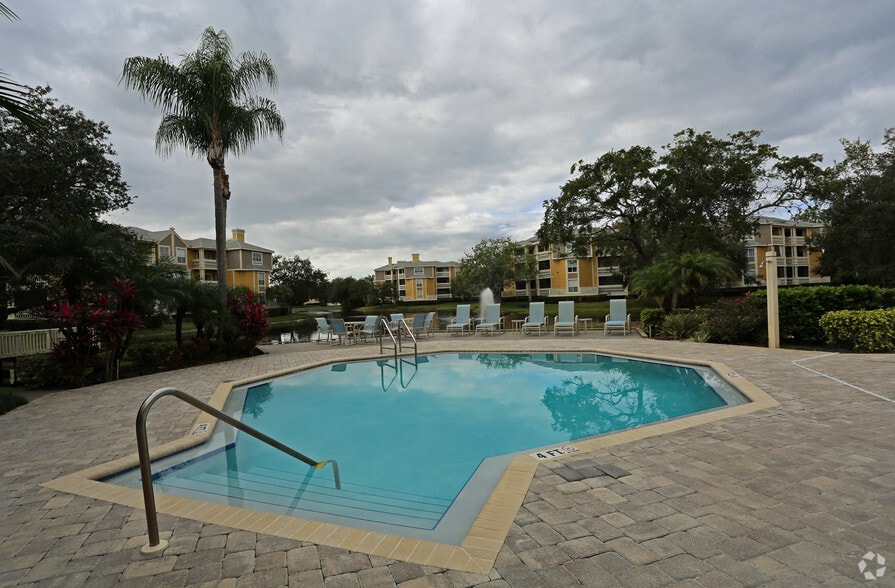 More Photos Of 115 112th Ave NE, Saint Petersburg Specialty For Sale