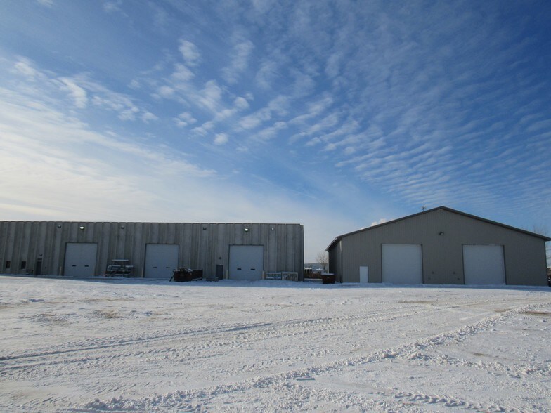 More Photos Of 3030 24th Ave S, Moorhead Light Manufacturing For Lease