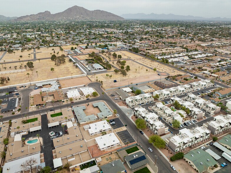 More Photos Of 2002-2010 N 50th St, Phoenix Apartments For Sale