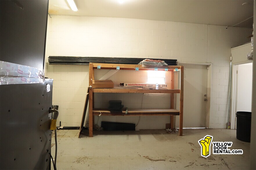 More Photos Of 134 S K St, Tulare Storefront For Lease