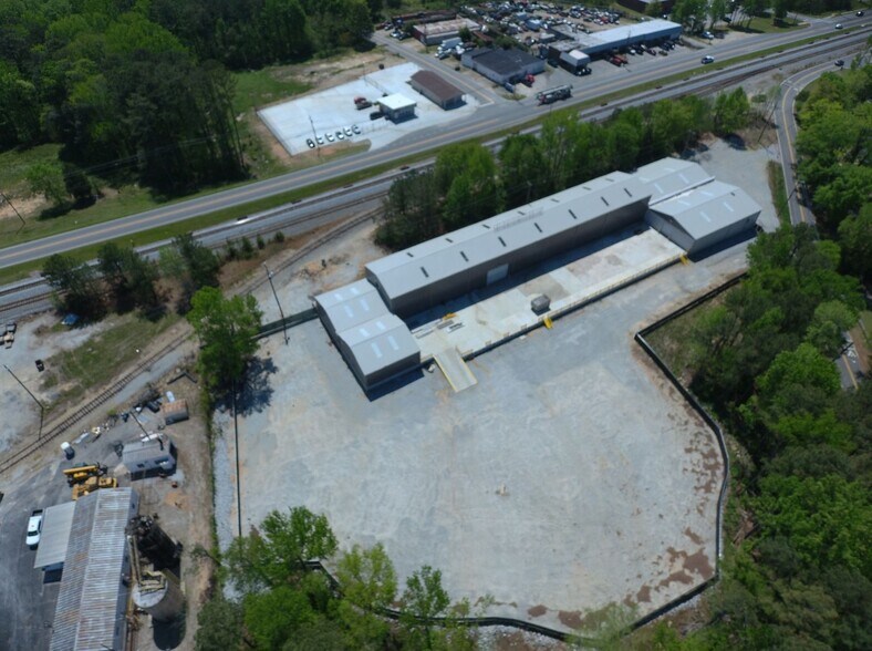 More Photos Of 8030 East Strickland St, Douglasville Truck Terminal For Sale