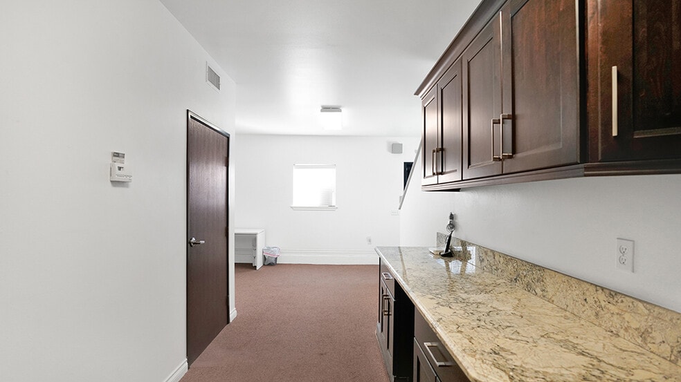 More Photos Of 611 E Adele St, Anaheim Flex For Sale