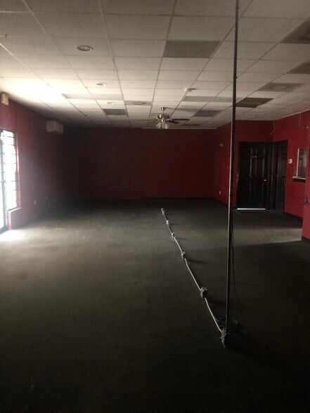 More Photos Of 1302 E Hillsborough Ave, Tampa Freestanding For Lease