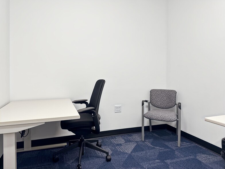 More Photos Of 10334 State Route 59 St, Naperville Coworking Space