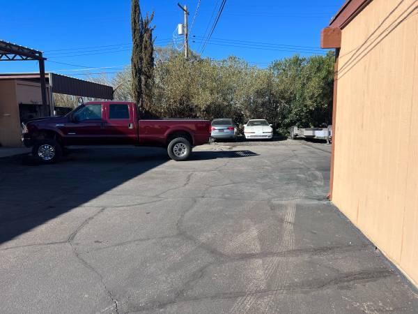 More Photos Of 1802 S Craycroft Rd, Tucson Auto Dealership For Lease