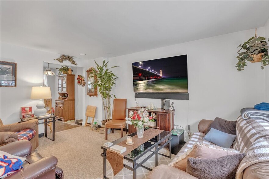 More Photos Of 70 McKinley Pkwy, Buffalo Multifamily For Sale