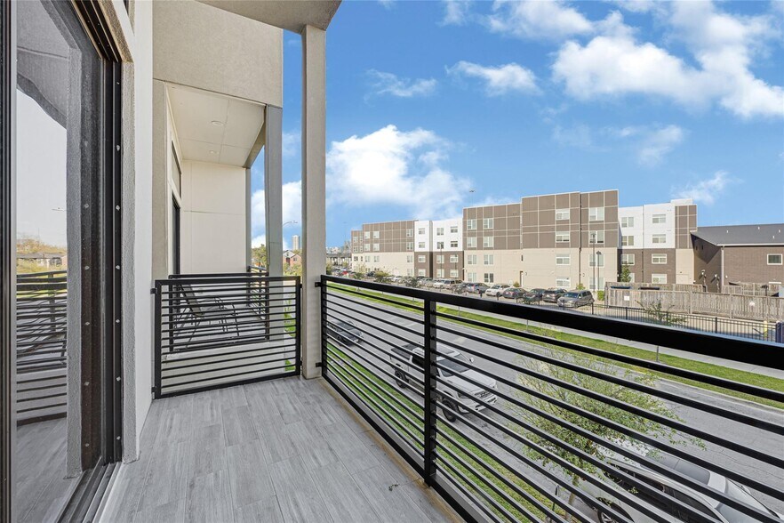 More Photos Of 2317 Eagle St, Houston Specialty For Sale