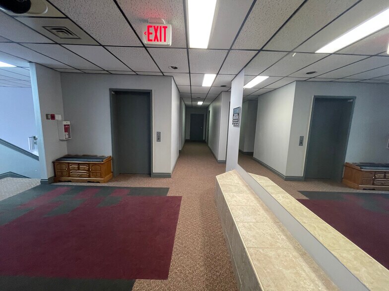 More Photos Of 5013 48 St, Stony Plain General Retail For Sale