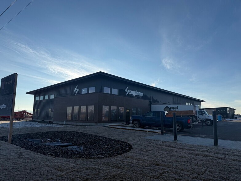 More Photos Of 4738 Thunderbird Rd, Rexburg Light Distribution For Lease