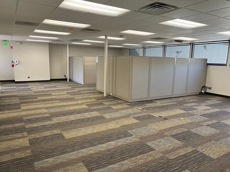 More Photos Of 511 W Citrus Edge St, Glendora Office For Lease
