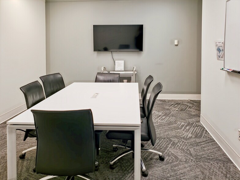 More Photos Of 160 Quarry Park Blvd SE, Calgary Coworking Space