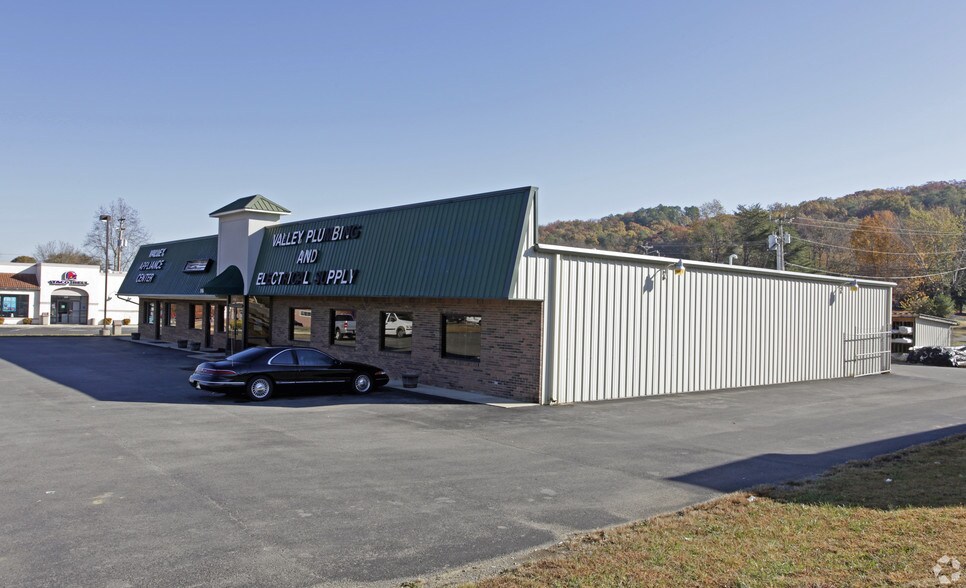 More Photos Of 15044-15050 Rankin Ave, Dunlap Freestanding For Sale