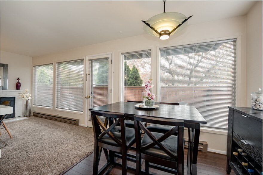 More Photos Of 324 6th Ave S, Kirkland Apartments For Sale