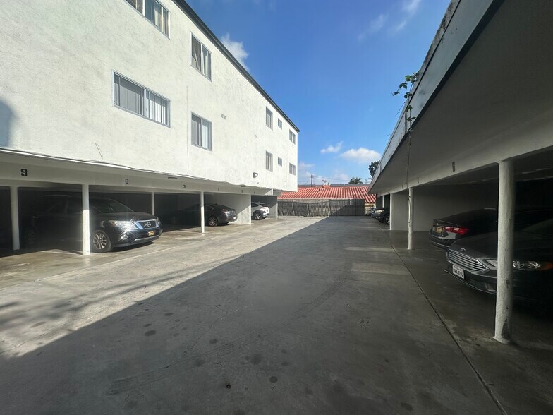 More Photos Of 610 E Hyde Park Blvd, Inglewood Apartments For Sale