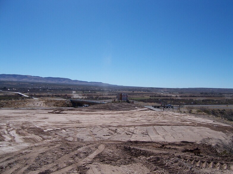 More Photos Of Interstate 25, Hatch Land For Sale