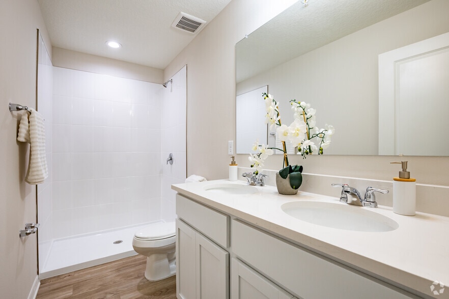 More Photos Of 3821 SW 43rd Ct, Ocala Apartments For Sale