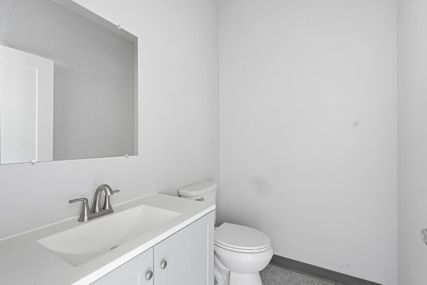 More Photos Of 319 Highway 365, Conway Flex For Sale