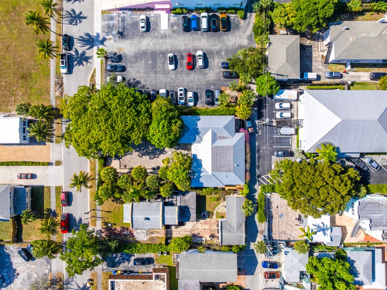 More Photos Of 315 9th St, West Palm Beach Office Residential For Sale