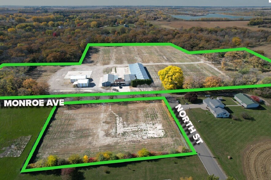 More Photos Of 20966 Monroe St, Mason City Flex For Sale