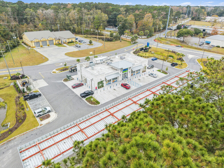 More Photos Of 1750 Grove Point Rd, Savannah Service Station For Sale