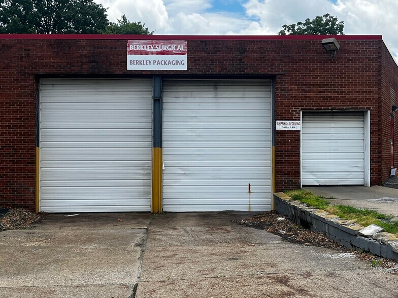 More Photos Of 50 Virginia Ave, Uniontown Warehouse For Lease