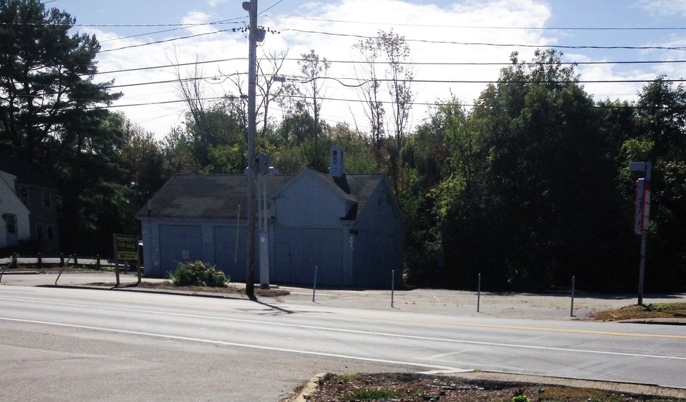 More Photos Of 357 Grove St, Braintree Freestanding For Sale