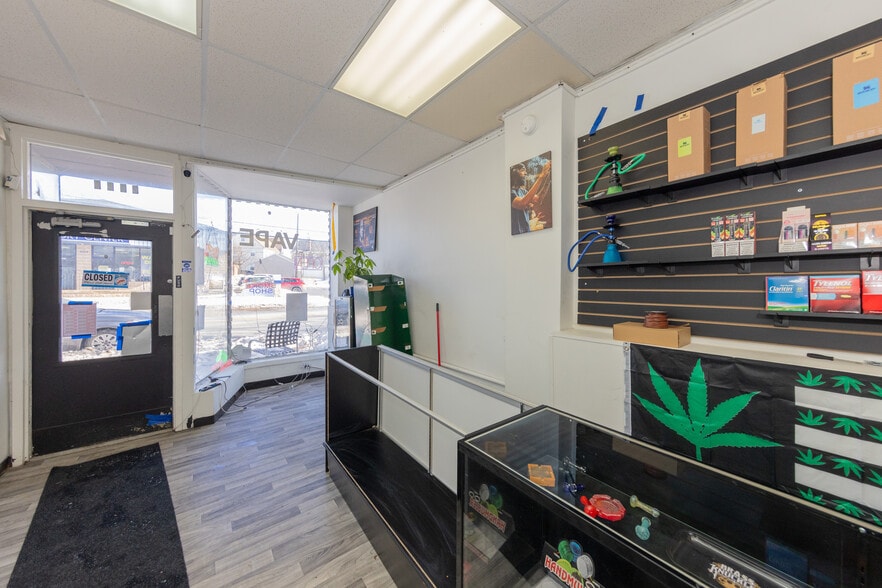 More Photos Of 2078-2080 S Taylor Rd, Cleveland Storefront For Sale