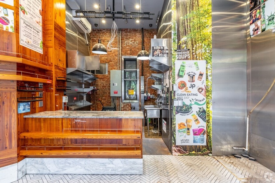 More Photos Of 201 E 10th St, New York Apartments For Lease