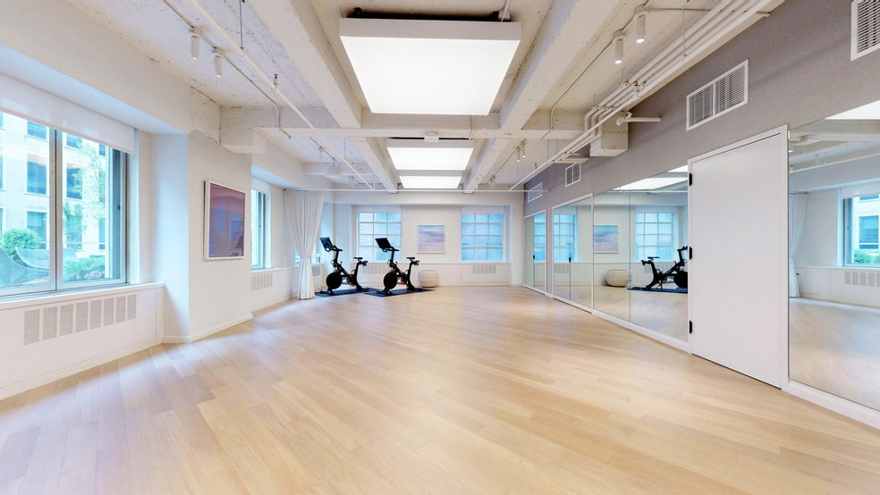 More Photos Of 530 Fifth Ave, New York Office For Lease