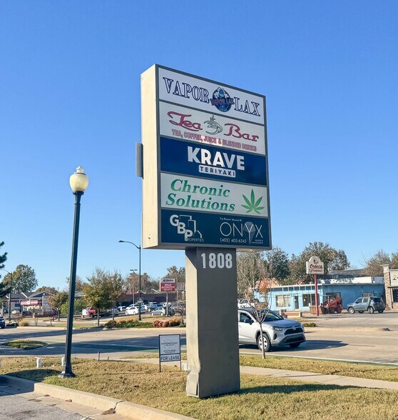 More Photos Of 1808 W Lindsey St, Norman Freestanding For Lease