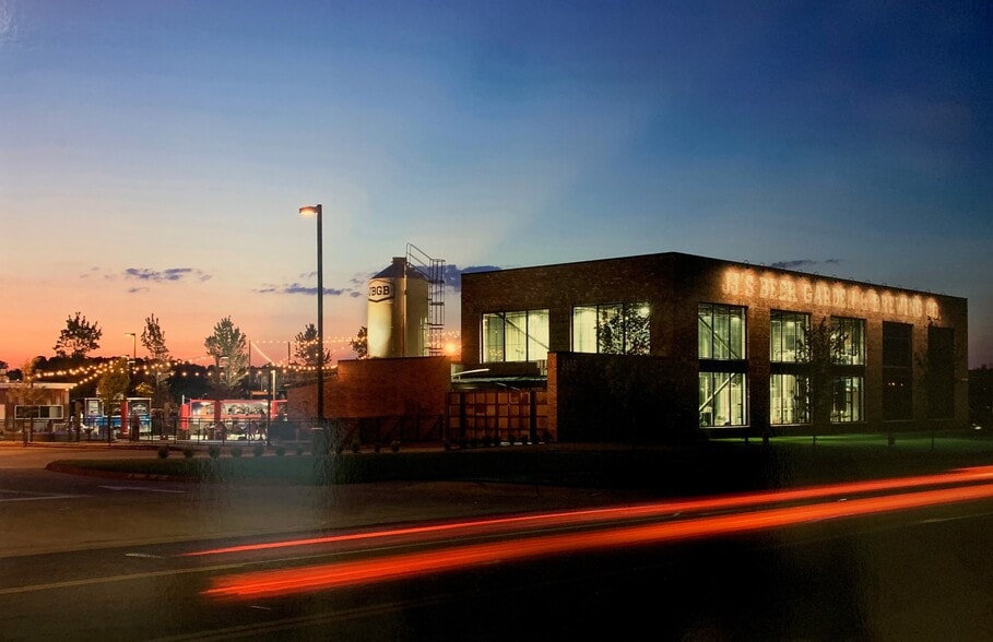 More Photos Of 3615 N Steele Blvd, Fayetteville Bar For Sale