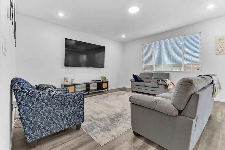 More Photos Of 3600 Pride Way, Stockton Multifamily For Sale