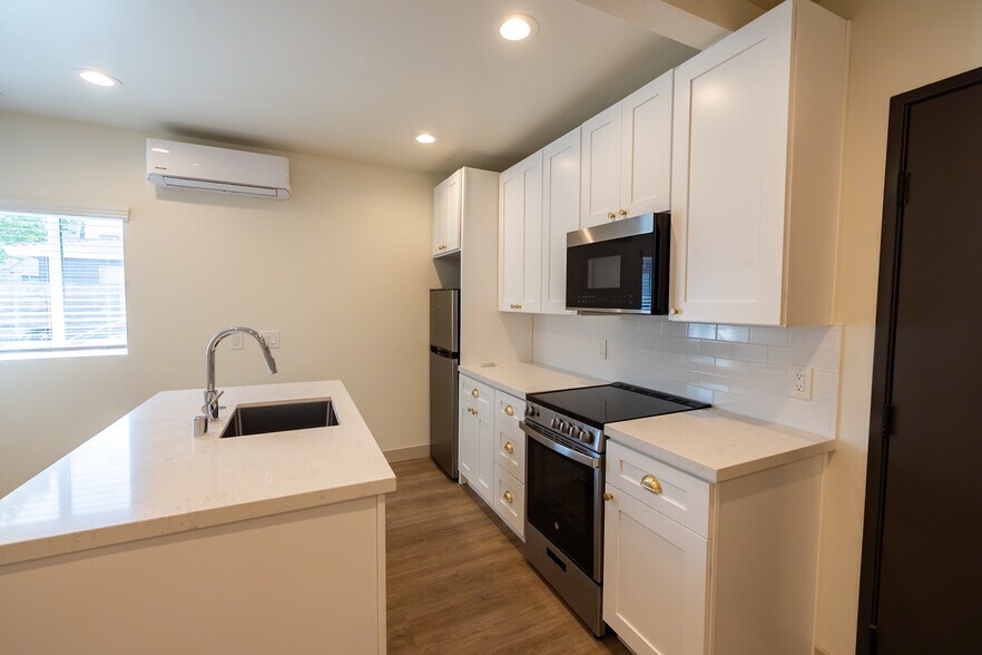 More Photos Of 4074-4080 30th St, San Diego Apartments For Sale