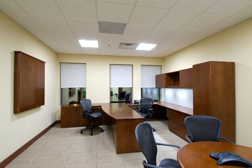 More Photos Of 40 Media Dr, Queensbury Office For Lease