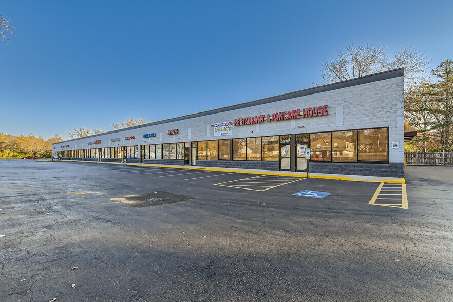 More Photos Of 1201-1231 S Main St, Algonquin Unknown For Lease