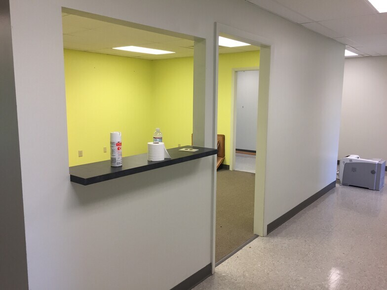 More Photos Of 100 Park Gate Ext, Tupelo Office For Lease