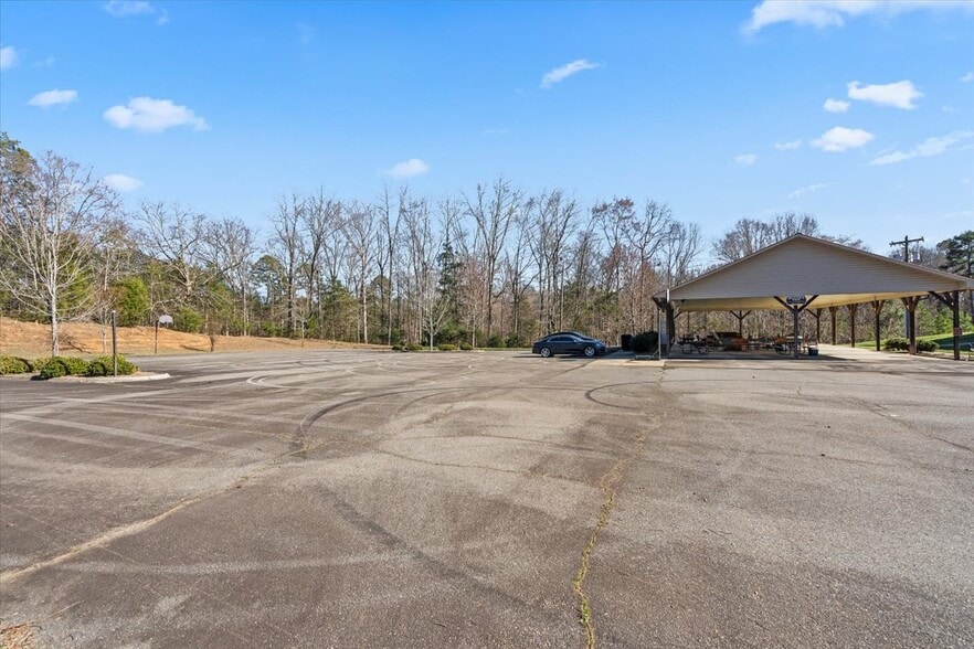 More Photos Of 4700 Isenhour Rd, Kannapolis Religious Facility For Sale