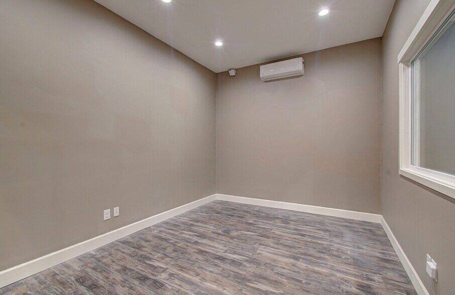 More Photos Of 10605 NE 117th Ave, Vancouver Industrial For Sale