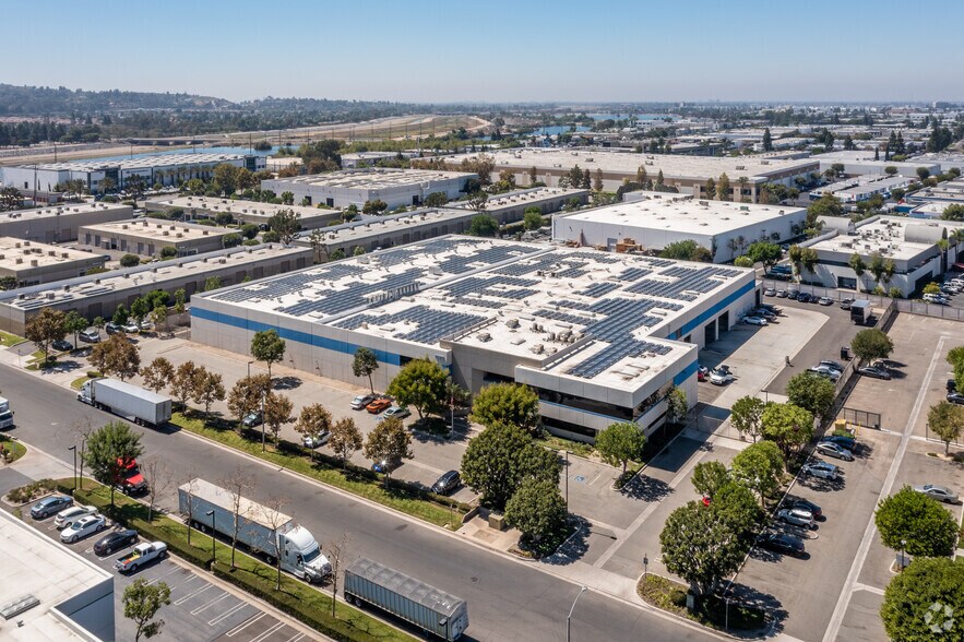 More Photos Of 1275 N Manassero St, Anaheim Manufacturing For Lease