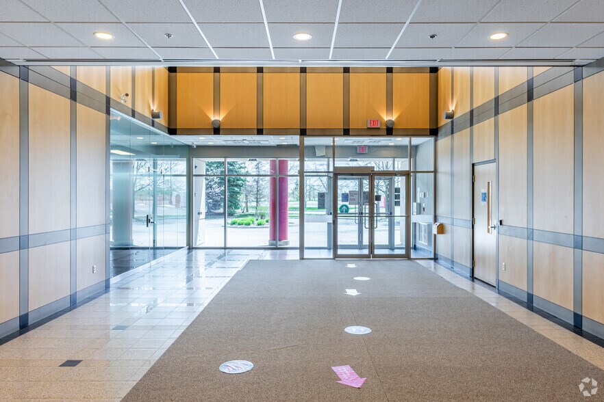 More Photos Of 770 Palladium Dr, Ottawa Office For Lease