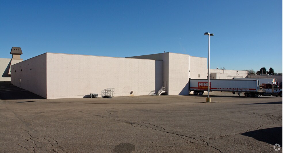 More Photos Of 6490-6551 E Hamden Ave, Denver Storefront For Lease