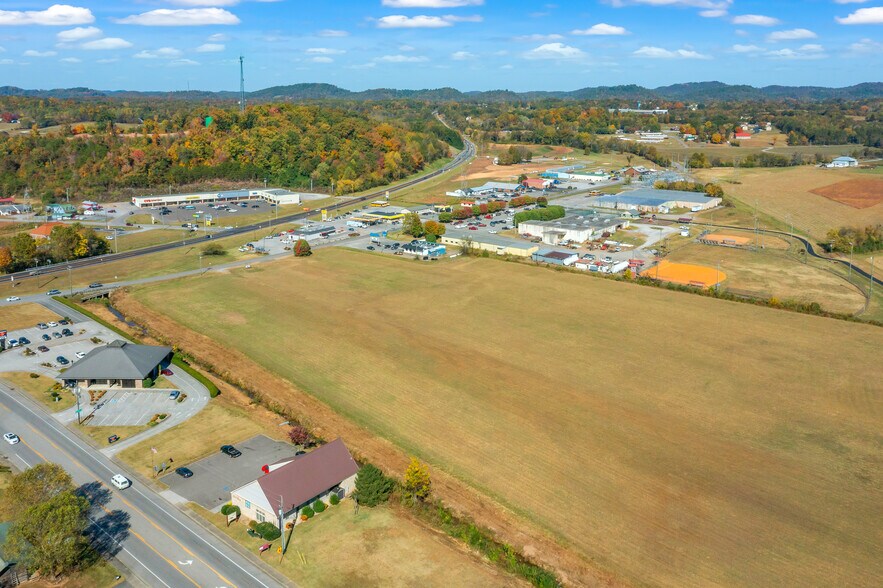 More Photos Of 128 Bank St, Tellico Plains Restaurant For Sale